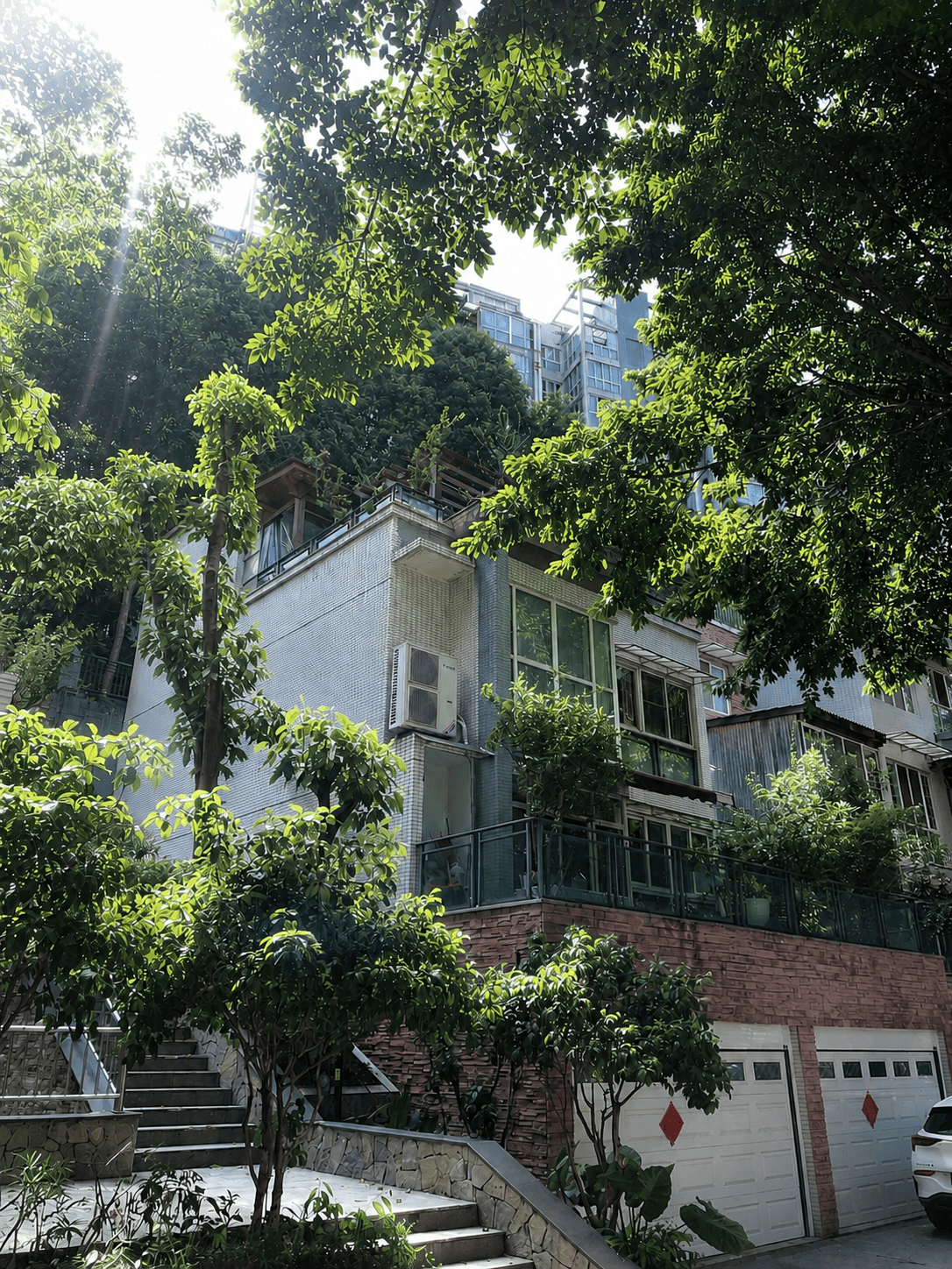 常德岛居岁月从容升级：小小岛老别墅加装蒂升悦行款电梯